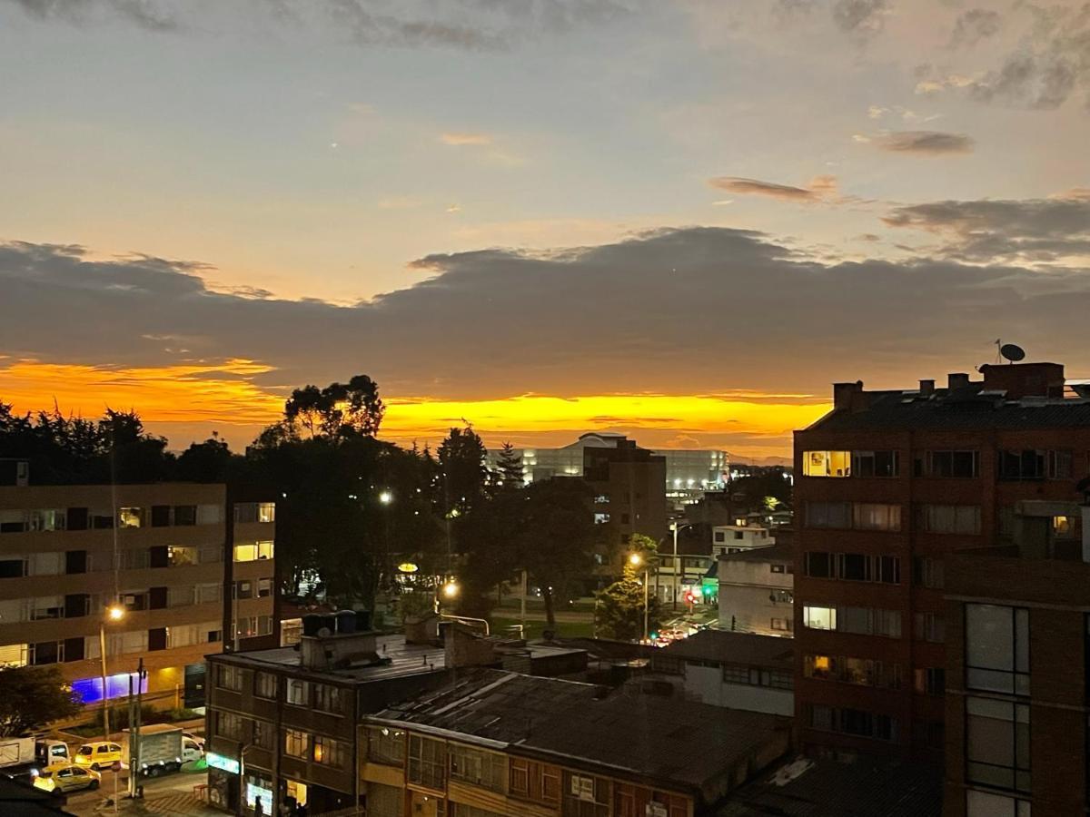 St. Louis Suites - Movistar Arena Bogota Bagian luar foto